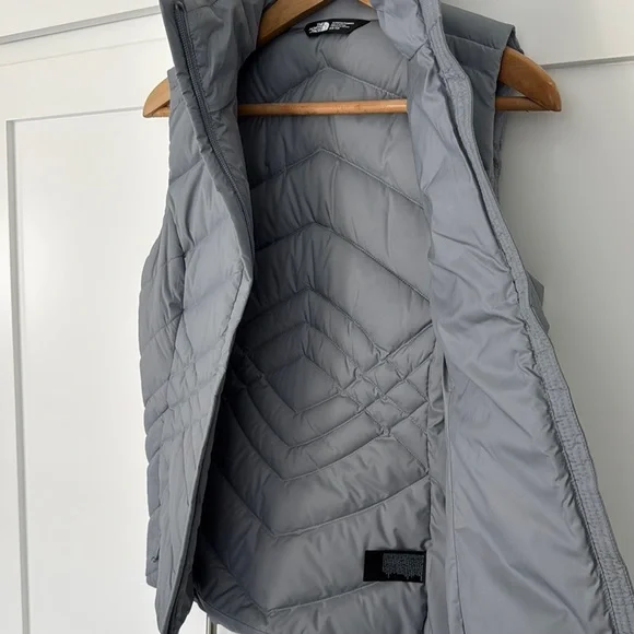 The North Face Aconcagua 550 Down Puffer Vest Women XS Nylon Winter Comfort - Picture 8 of 14